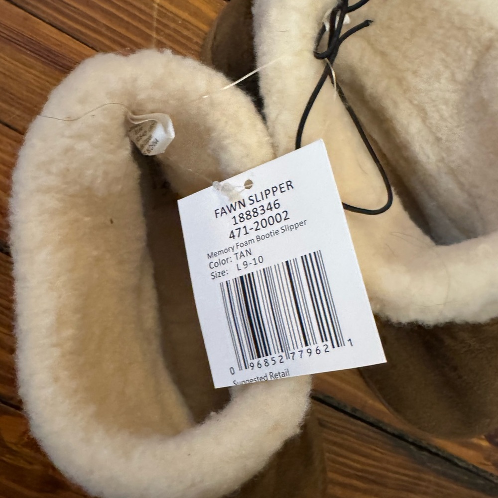 Bootie Slippers - Picture 2 of 4
